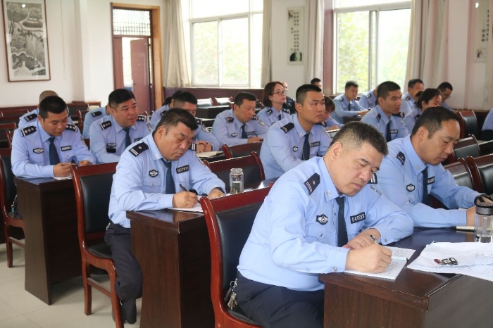 高新交警大队召开事故预防“减量控大”防风险降事故研判分析会