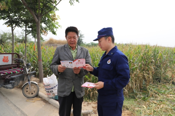 消防宣传进乡村，打响“秋收战役”保卫战（图）