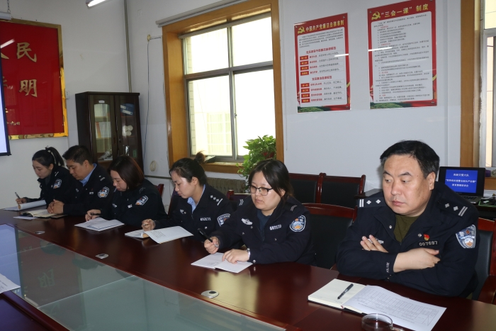 高新交警大队召开“坚持政治建警全面从严治警”教育整顿安排部署会