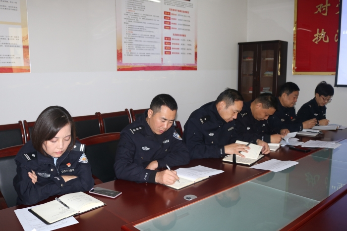 高新交警大队召开“坚持政治建警全面从严治警”教育整顿安排部署会