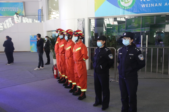 市公安局经开分局全警出动全力做好第七届黄河金三角投资合作交流大会安保工作