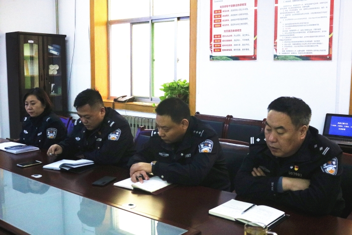 高新交警大队召开“大排查、大整治、大联防、大宣传”安排部署会