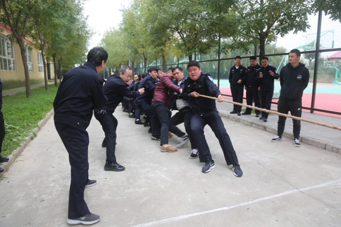 渭南市公安局经开分局成功举办全警实战大练兵暨2020年秋季运动会