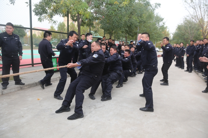 渭南市公安局经开分局成功举办全警实战大练兵暨2020年秋季运动会