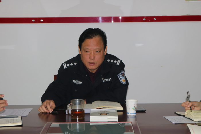 高新交警大队召开秋冬季交通安全整治百日会战安排部署会