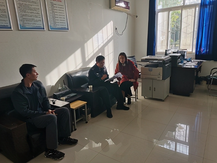 【平安建设宣传之二】经开区禁毒办联合教育局深入推进毒品预防教育工作