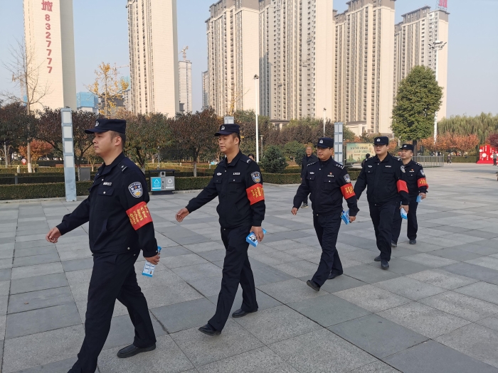 高新分局崇业路派出所深化平安建设 提升“平安指数”