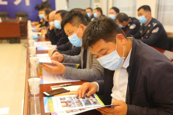 渭南市公安局经开分局扎实开展深化平安建设暨向人民报告主题活动