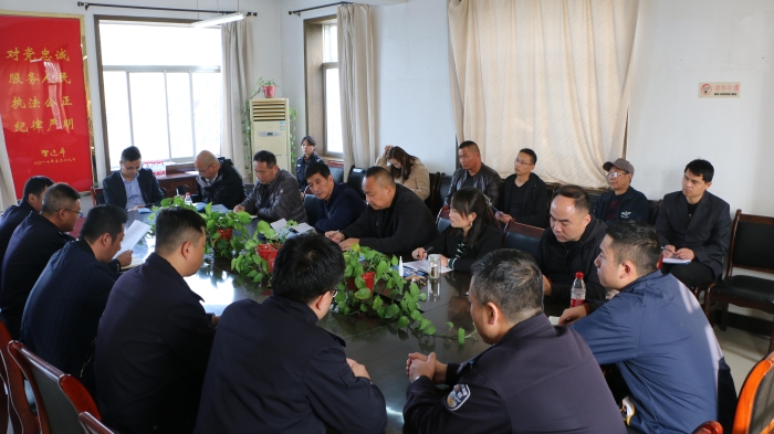 高新分局崇业路派出所召开“向人民报告”会及“警营开放日”活动