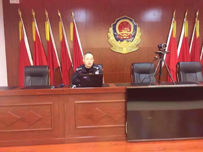 渭南市公安局经开分局举办《公职人员政务处分暂行规定》解读培训