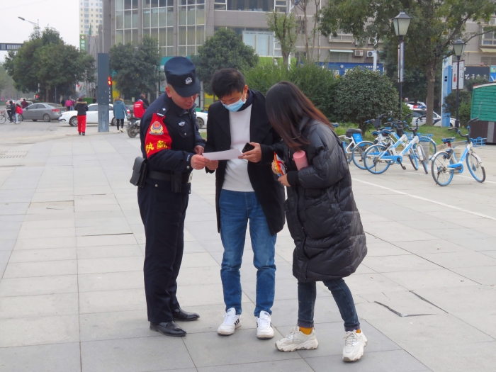 高新分局巡特警大队积极开展禁止燃放烟花爆竹宣传活动（组图）