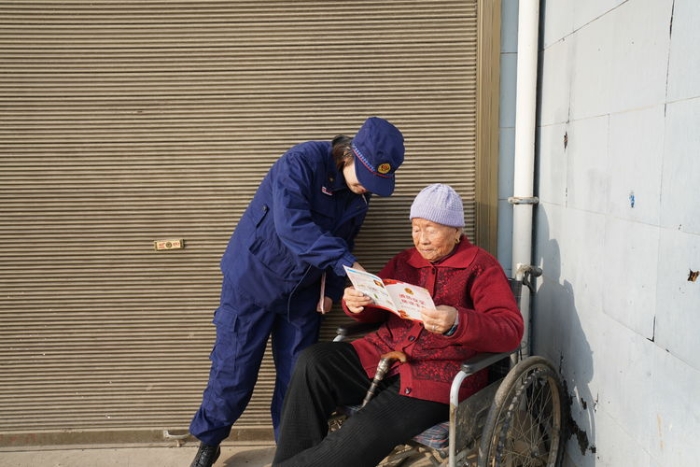 冬防进行时 | 临渭消防赶集送平安,防火知识暖人心(图)