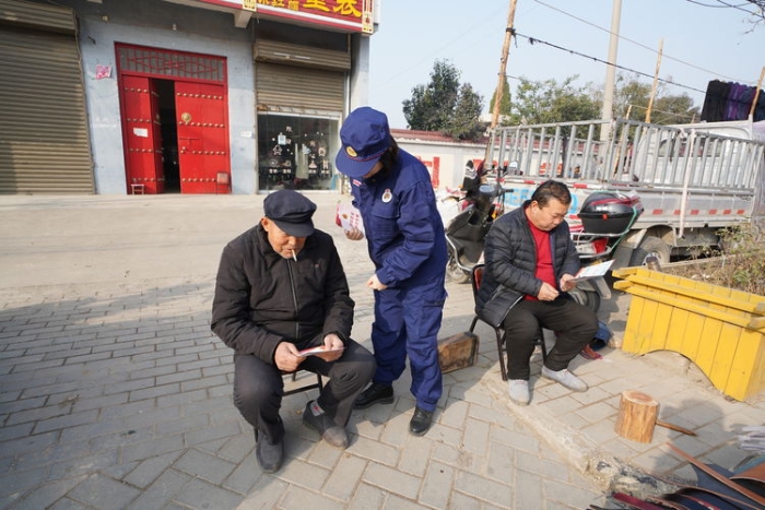 冬防进行时 | 临渭消防赶集送平安,防火知识暖人心(图)