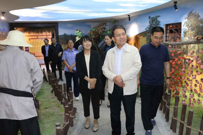 2渭南市市场监督管理局市局党组王文学在富平检查知识产权保护工作 2渭南市市场监督管理局市局党组王文学在富平检查知识产权保护工作