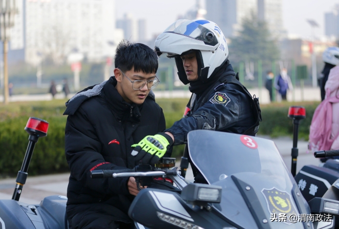 渭南市反恐怖宣传教育活动全面启动(组图)