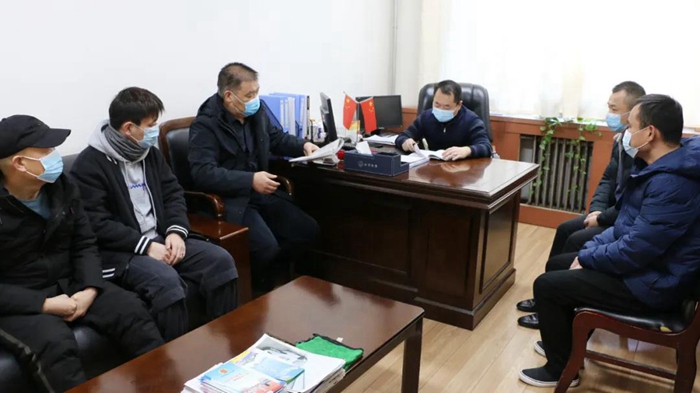 1月11日上午，临渭区检察院召开疫情防控和安全生产工作安排部署会。