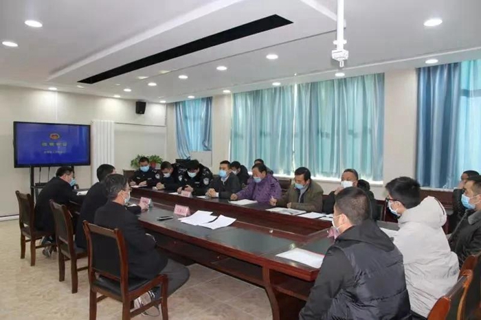 1月12日，澄城县人民检察院集中对符合条件的六起拟不起诉案件集中进行了公开听证。