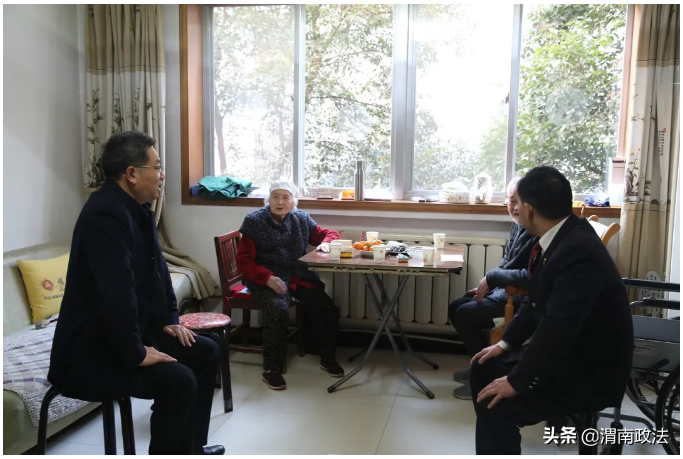 渭南市人民检察院：迎新年 送温暖（图）