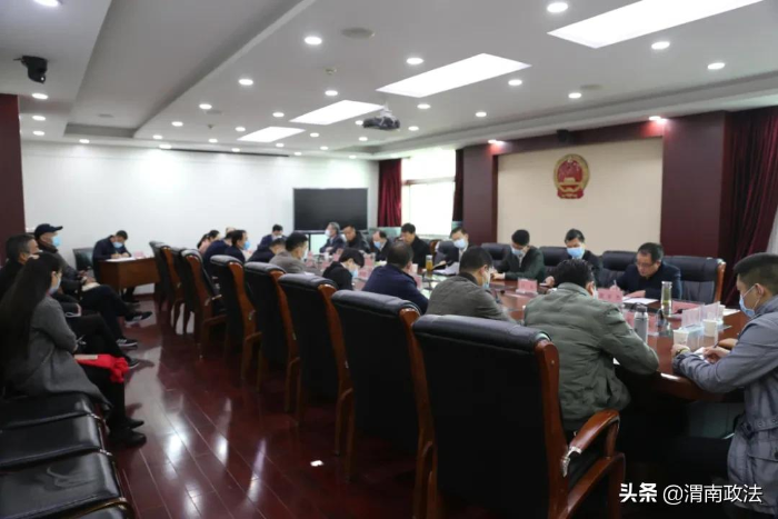 渭南中院召开法院队伍教育整顿“开门纳谏”座谈会（图）