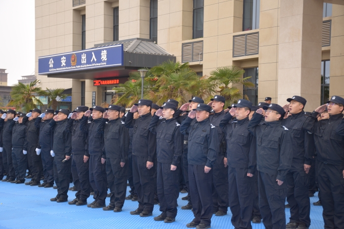 又帅又飒!今天蒲城警营战斗力爆棚—蒲城县公安局成功举办教育整顿暨春训练兵会操活动