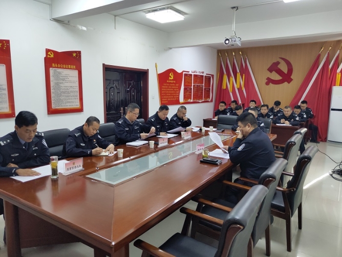 【我为群众办实事】经开分局召开“破现案、破小案、暖民心”破案攻坚活动案件分析研判会