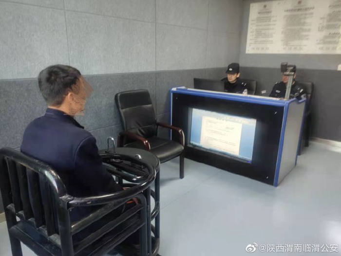 5月4日晚，渭南临渭公安阳郭所民警将逃犯范某抓获。