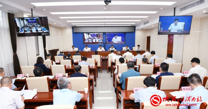 6月16日，渭南市政法队伍教育整顿领导小组第六次全体（扩大）会议暨第二环节小结第三环节部署会召开。记者 许艾学 摄