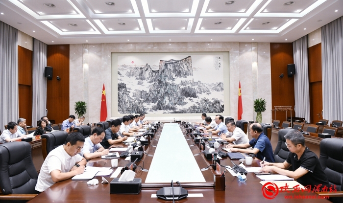 7月29日，渭南市召开政法队伍教育整顿“回头看”工作座谈会。记者 许艾学摄