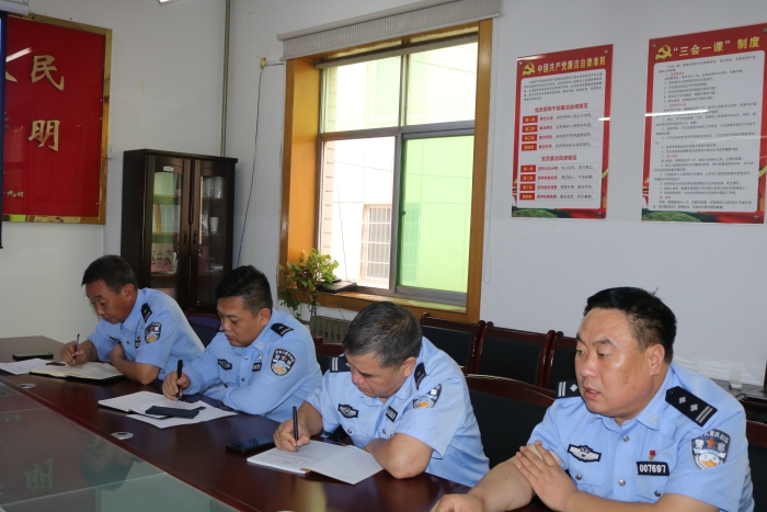 高新交警大队召开创建全国文明城市推进会
