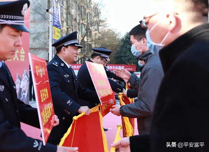 12月4日 渭南政法一线微报（组图）
