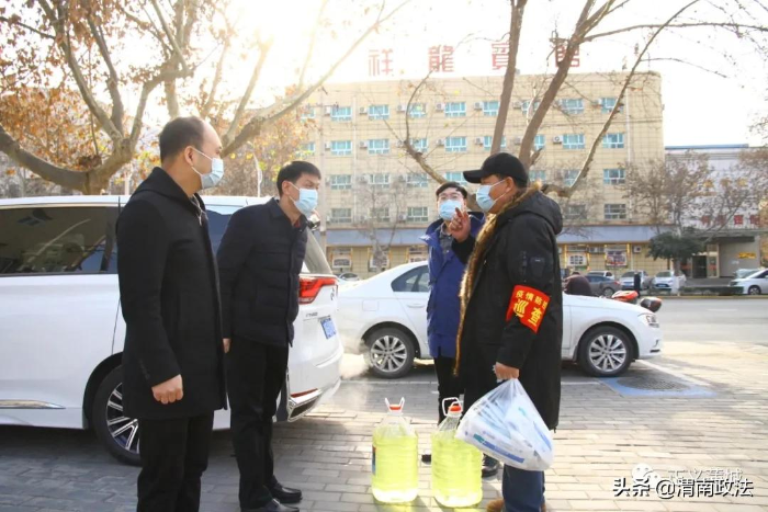 【抗击疫情】渭南检察党员干警下沉一线参与社区疫情防控(组图)