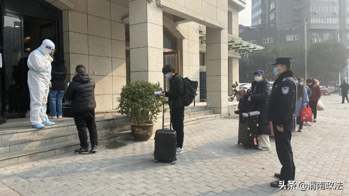 渭南市公安局高新分局 : “四个有力”坚决打赢疫情防控阻击战
