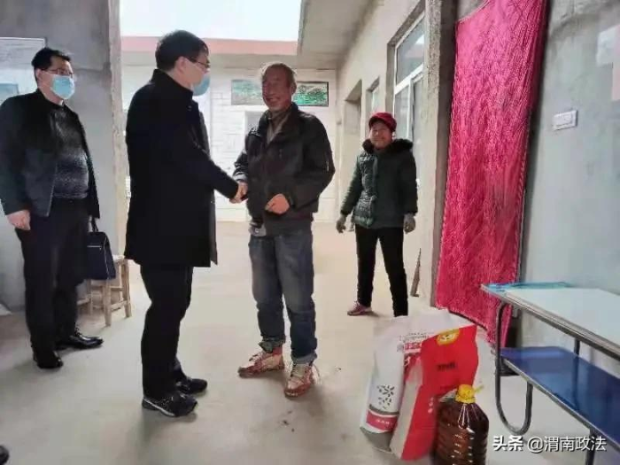 渭南市人民检察院：节前慰问送祝福 浓浓关怀暖民心（图）