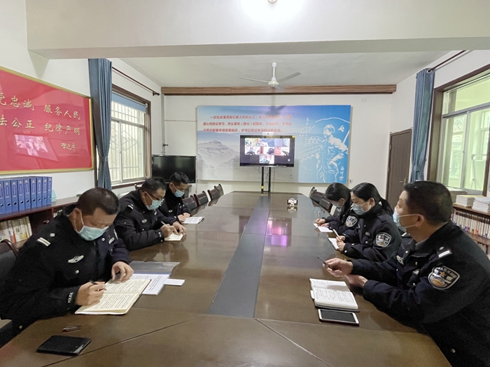 2022年1月25日 渭南政法一线微报（组图）