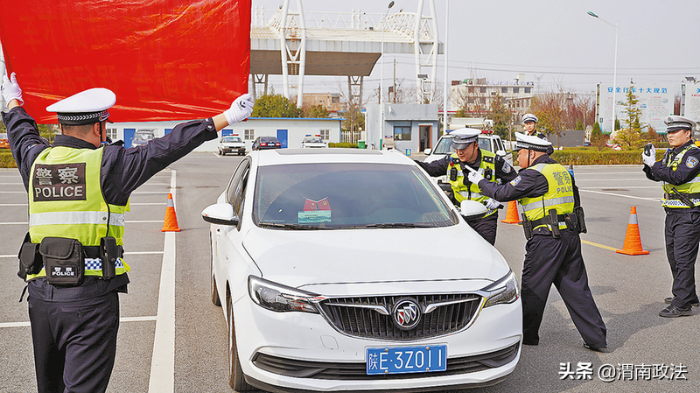 厉兵秣马练精兵 渭南公安全警武器警械专项训练进行中！（图）