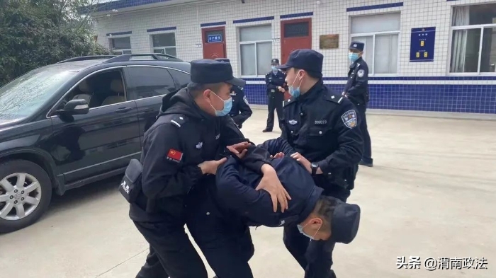 厉兵秣马练精兵 渭南公安全警武器警械专项训练进行中！（图）