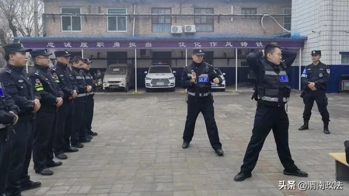 厉兵秣马练精兵 渭南公安全警武器警械专项训练进行中！（图）