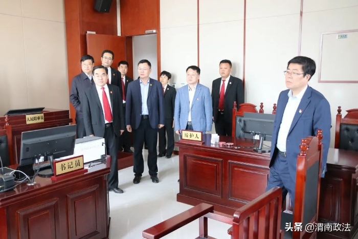 渭南中院党组书记、院长贺世辉深入临渭区法院调研指导工作(图)