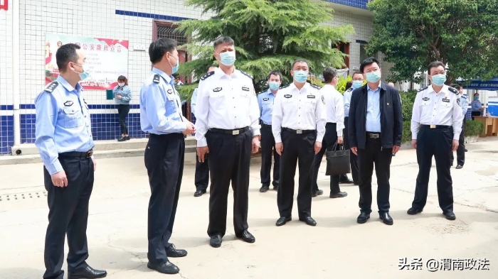 杜清江赴潼关调研指导公安基层基础和派出所规范化建设工作（图）