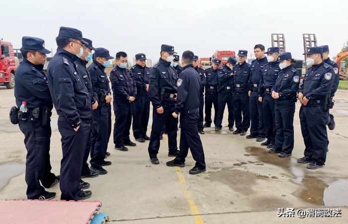 以考促训 实战砺兵 渭南全警武器警械集训月考核送教圆满成功！