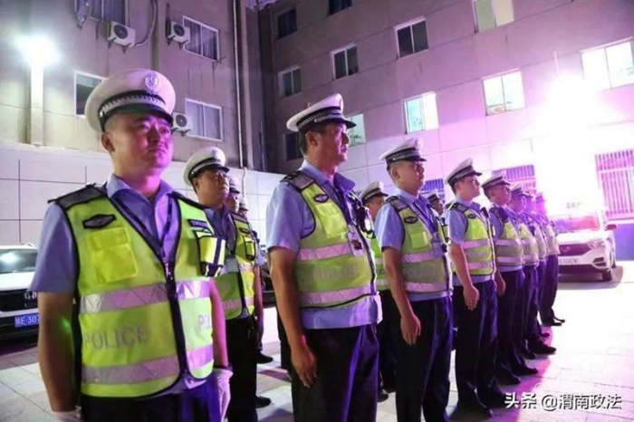 市公安局交警支队强势启动夏季酒驾醉驾集中整治百日行动。