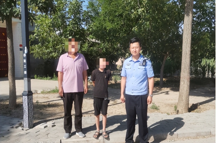 白水爷孙俩到蒲城“吃汤水” 回家发现孩子走丢了，蒲城公安40分钟找回走失儿童。