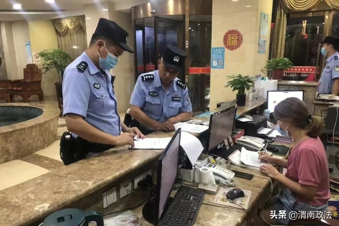 【平安建设】点亮“平安灯” 守护“烟火气” 渭南公安深入推进夏季治安巡查宣防集中统一行动(组图)