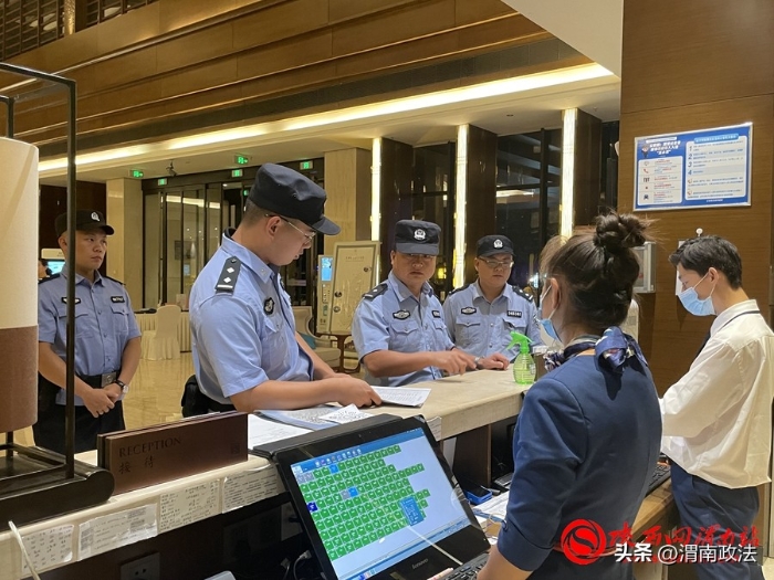 雷霆出击护民安 渭南公安机关开展夏夜治安巡查宣防集中统一行动(组图)