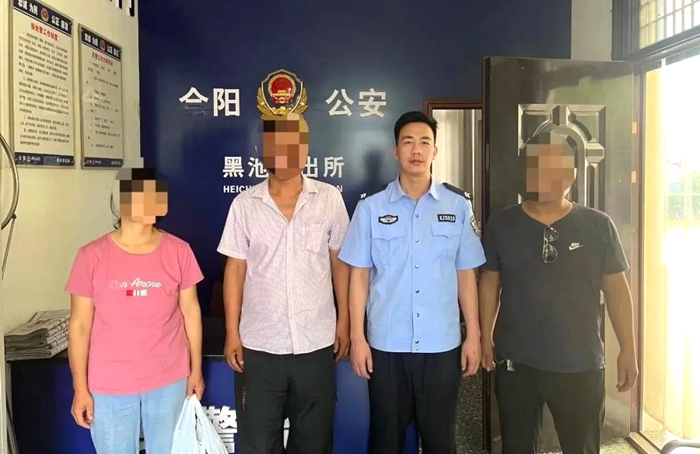 7月27日，该所成功调解了一起因买卖花椒引起的矛盾，及时消除了纠纷。