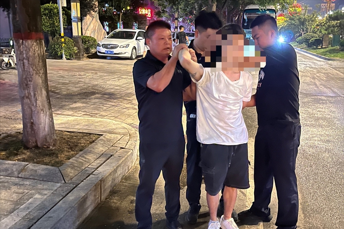 华阴公安成功抓获一名外省逃犯。