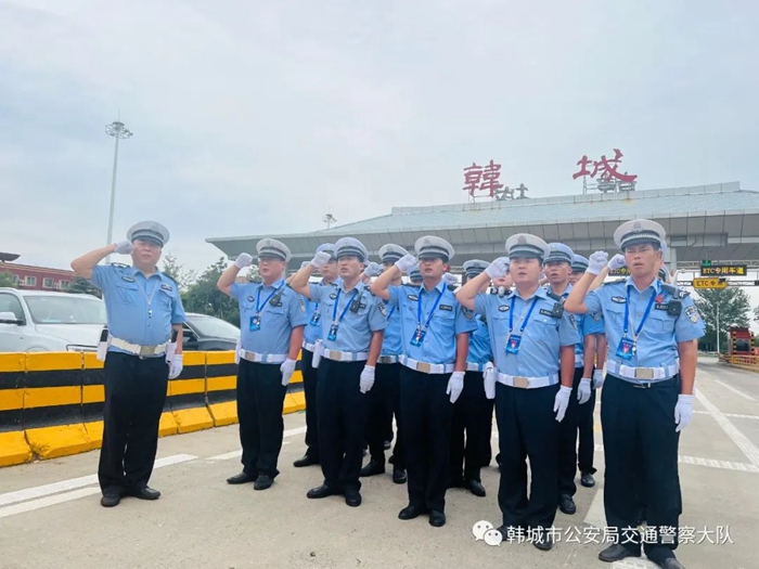 韩城公安交警驰援渭南疫情防控一线。