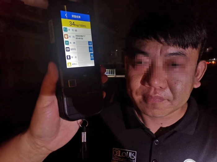 醉驾男驾照被吊销 再次酒驾“二进宫”。