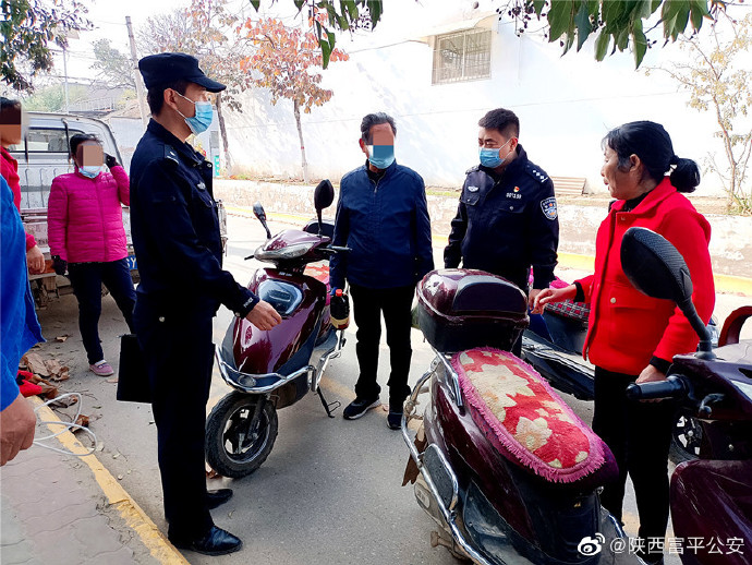 骑错电动车，民警调查走访解开误会。