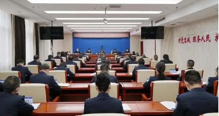 渭南市公安局召开2022年度基层党组织书记述职评议考核会。